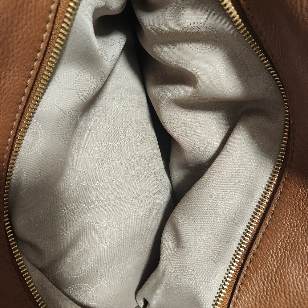 Michael Kors pebbled leather purse_14